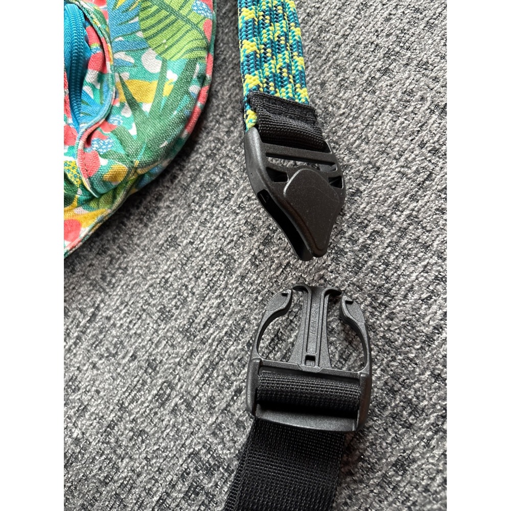 Kavu Rope Bag Tropical Floral Cotton Canvas Sling Backpack Multicolor Crossbody - Picture 10 of 12